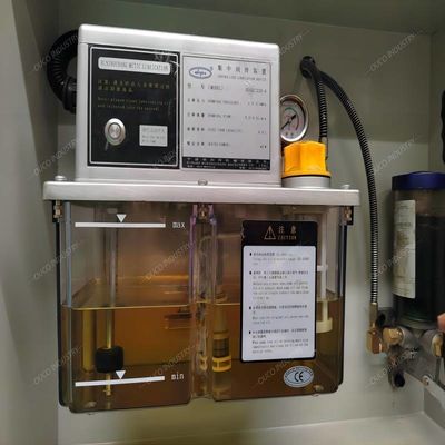 Efficient 800T High Output Injection Molding Machine For Turnover Box Production