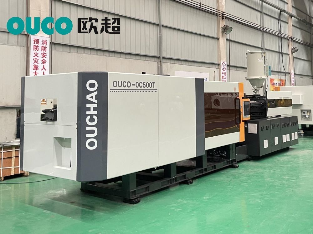 Automatic 470 Ton Bucket Injection Molding Machine For Crate Painting